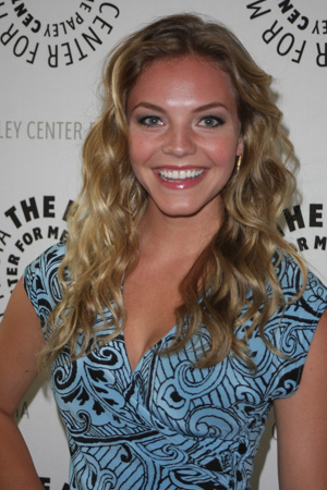 Bio Eloise Mumford | Showbizzsite