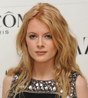 Bio Emily Beecham Showbizzsite 8760 | Hot Sex Picture