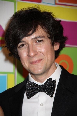 Next photo of Josh Brener